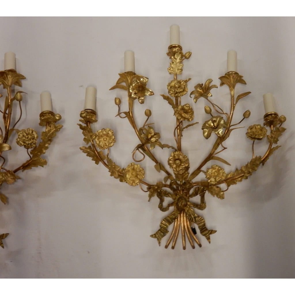 1880′ Paire d’Appliques en Bronze Doré à Décor Floral 5 Bras de Lumière