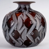 Vase « Penthièvre » verre ambre foncé patiné blanc de René LALIQUE | Biron ||||||