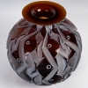 Vase « Penthièvre » verre ambre foncé patiné blanc de René LALIQUE | Biron Vase "Penthièvre" verre ambre foncé patiné blanc de René LALIQUE