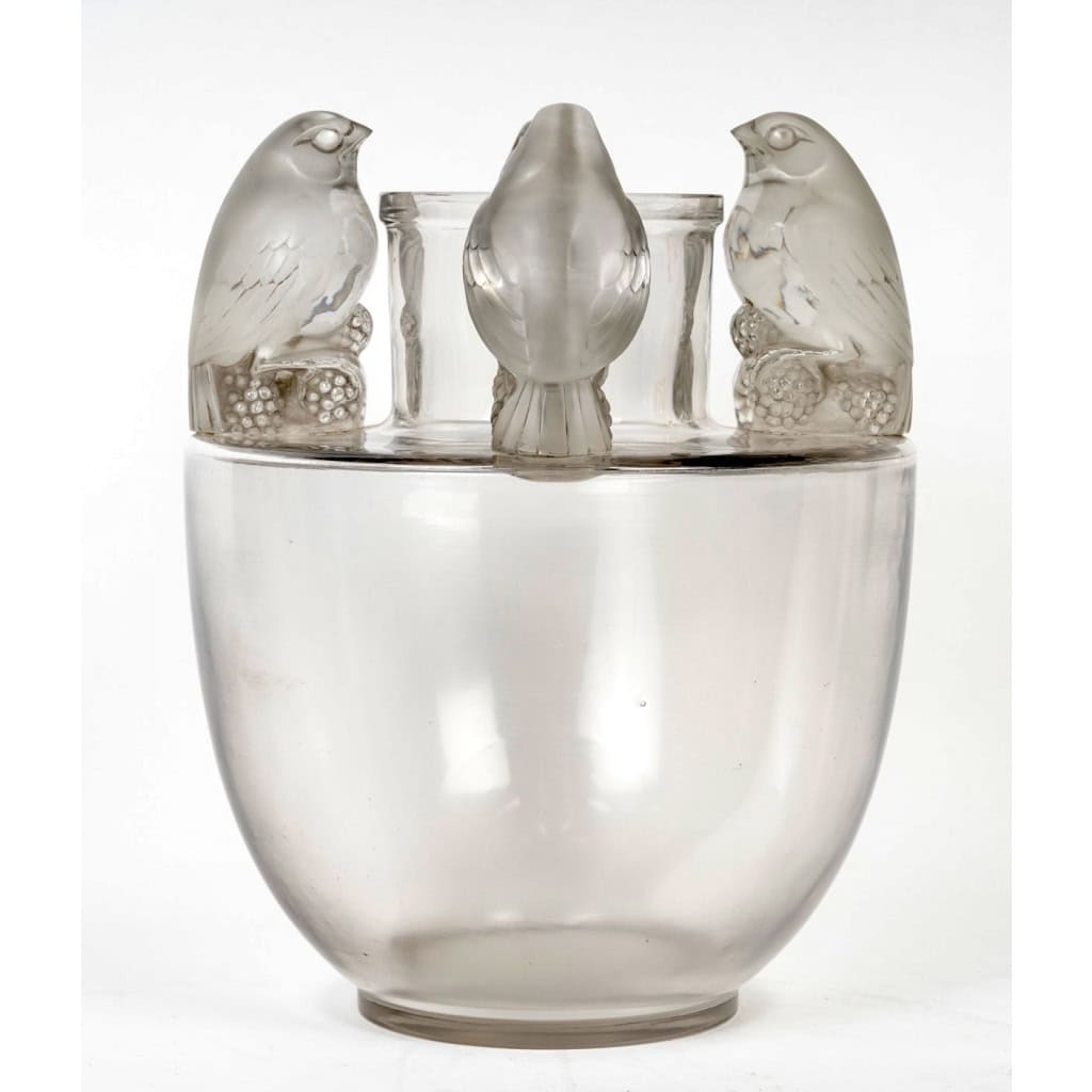 Vase « Bellecour » verre blanc de René LALIQUE | Biron |||||||
