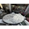 Eero Saarinen & Knoll : Table "Tulip" plateau ovale Calacatta