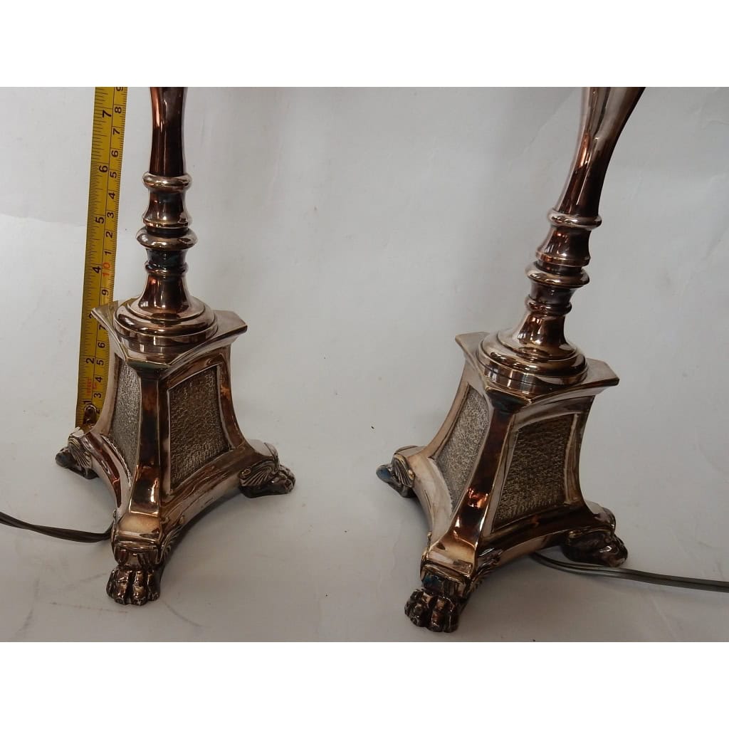1900/1920 ‘ Paire de Bougeoirs Tripodes en Bronze Argenté Signés A.Mourier 1900/1920 ‘ Paire de Bougeoirs Tripodes en Bronze Argenté Signés A.Mourier