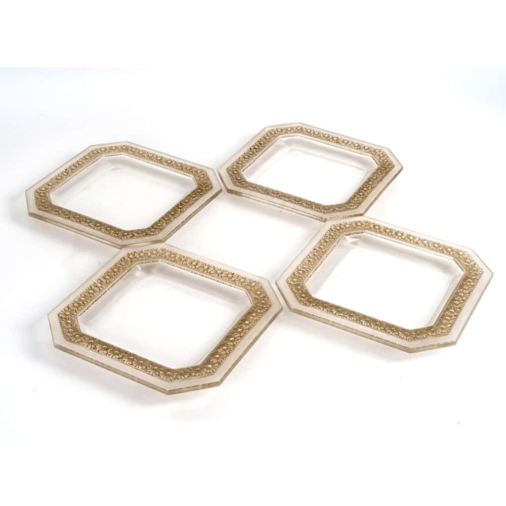 Service d’Assiettes « Pâquerettes » verre blanc patiné sépia de René LALIQUE – 4 Pièces | Biron ||||||