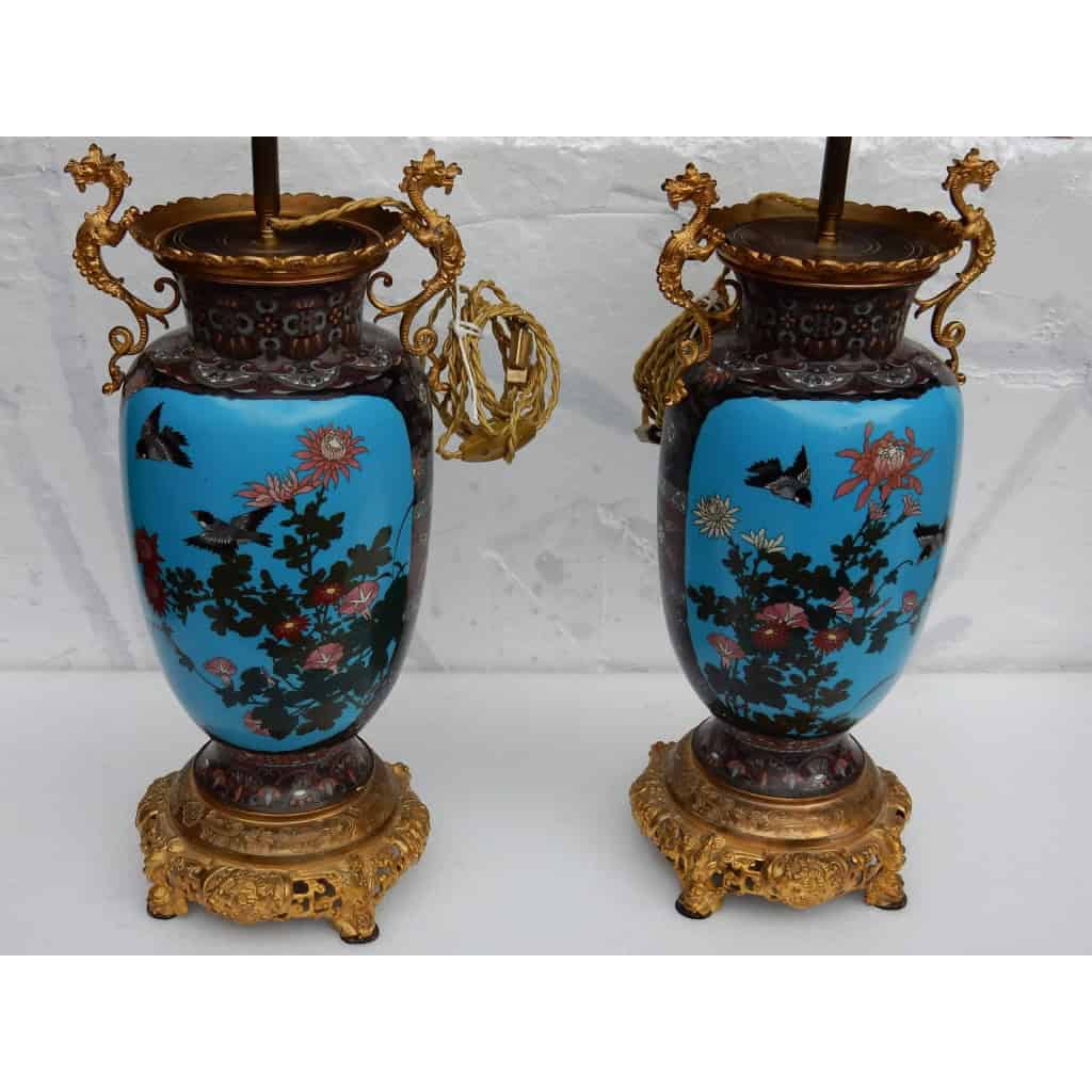 1890′ Paire de Lampes Cloisonnées Japon Aux Oiseaux et Dragons | Biron |||||||||