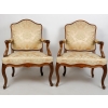 Paire de fauteuils Louis XV à la Reine. | Biron Paire de fauteuils Louis XV à la Reine.