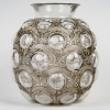 Vase « Antilopes » verre blanc patiné gris de René LALIQUE | Biron |||||||