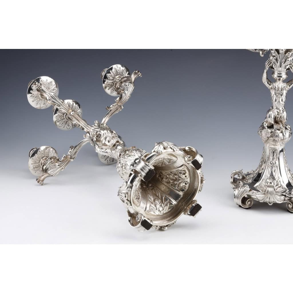 ORFEVRE MERITE – Paire de candélabres en argent massif XIXe | Biron 