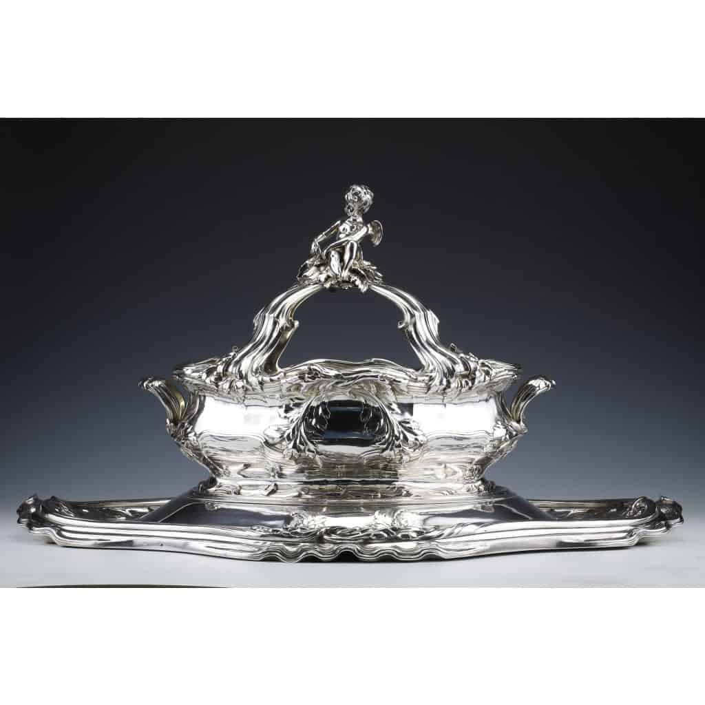 ORFEVRES Risler & Carré – Important centre de table en argent massif XIXe siècle | Biron 