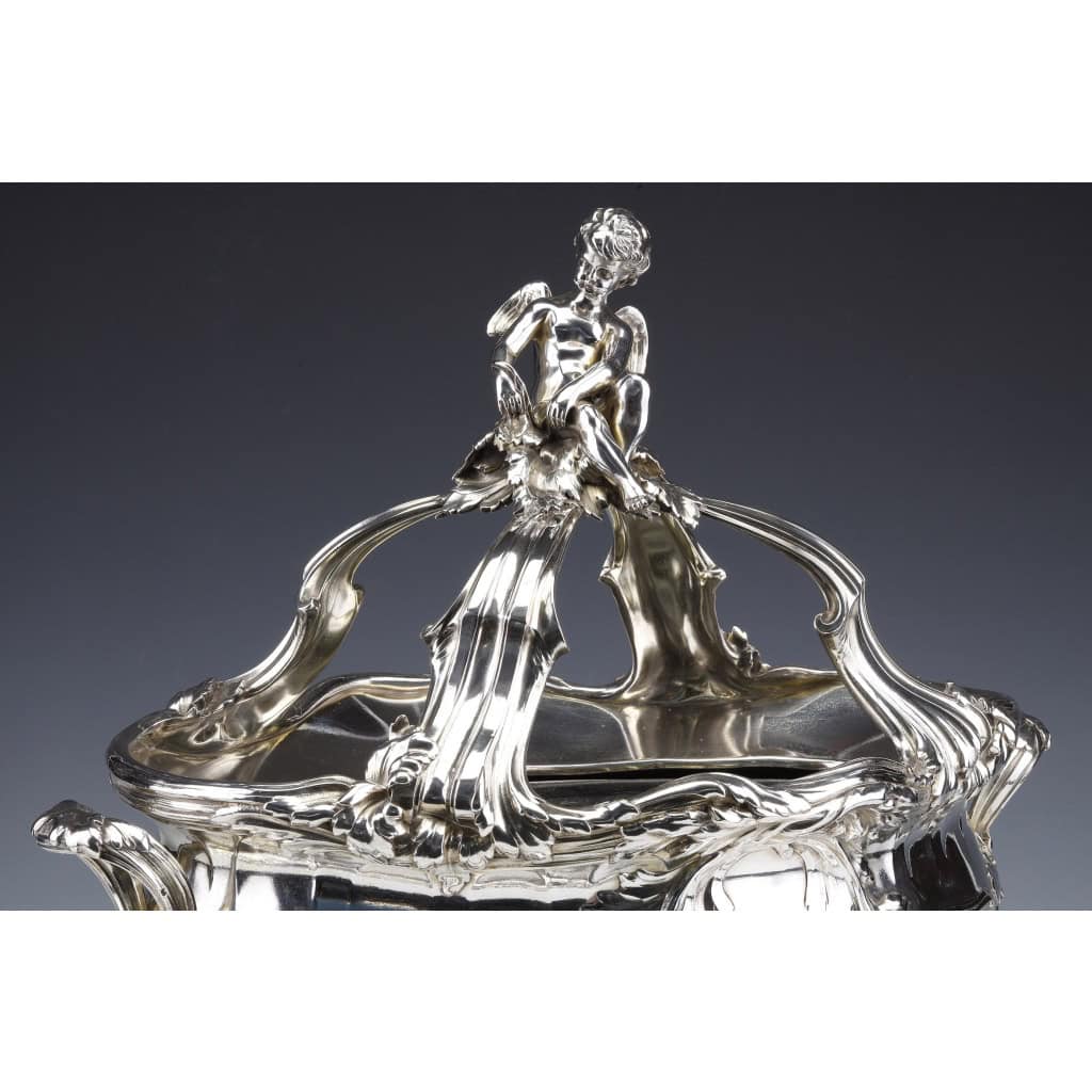 ORFEVRES Risler & Carré – Important centre de table en argent massif XIXe siècle | Biron 