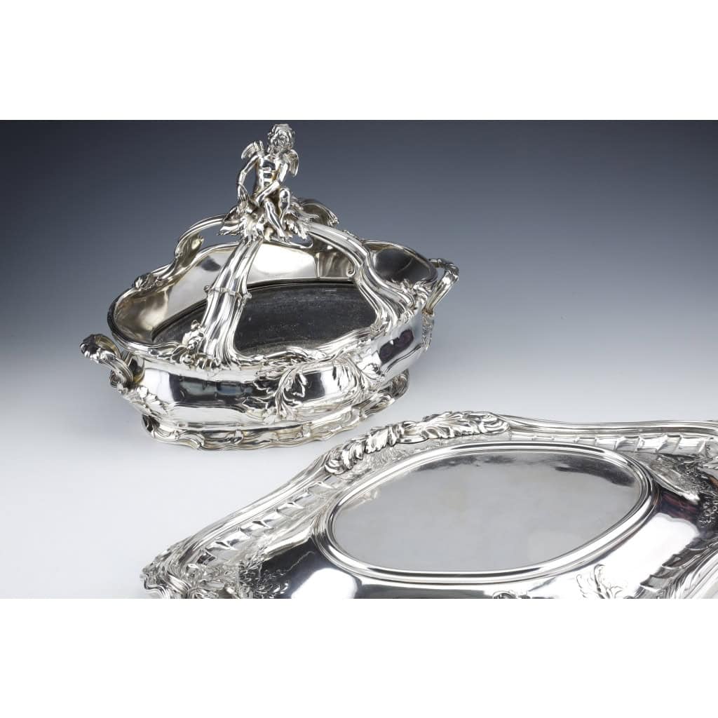 ORFEVRES Risler & Carré – Important centre de table en argent massif XIXe siècle | Biron 