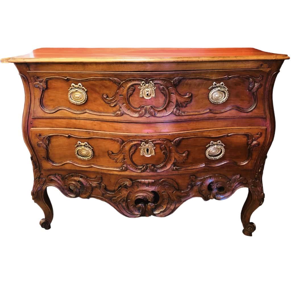Commode Provençale 18è Nîmoise En Noyer Sculptée De Volutes Rocailles Ouvrant Par Deux Tiroirs | Biron 