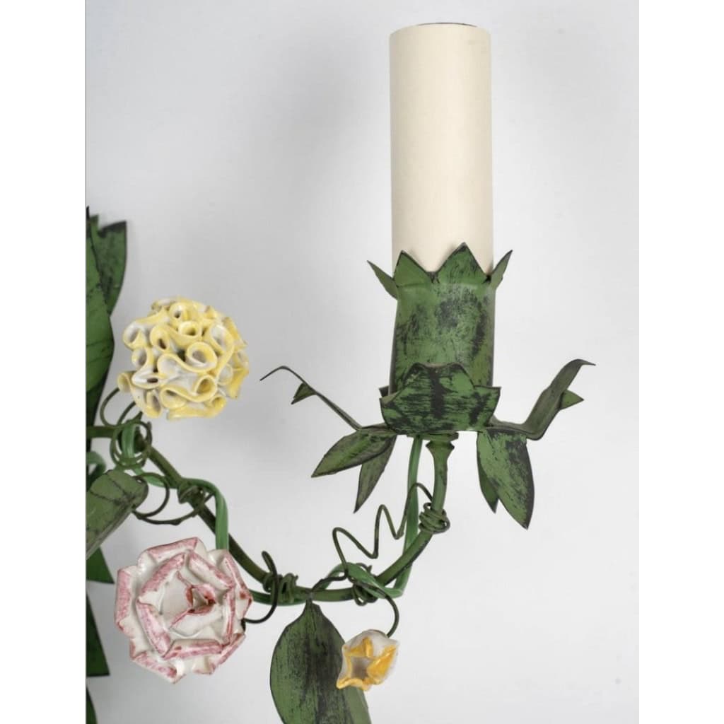 1960 Paire d’appliques à fleurs en porcelaine « liseron » de Maison Honoré | Biron 