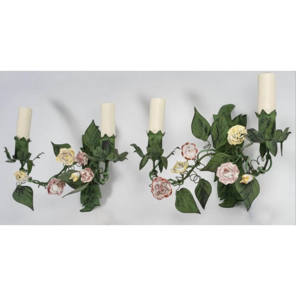 1960 Paire d’appliques à fleurs en porcelaine « liseron » de Maison Honoré | Biron 