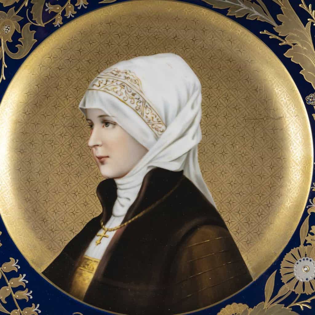 Superbe plat en porcelaine allemande du XIXᵉ siècle, à décor raffiné d’un portrait féminin. | Biron 