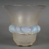 René Lalique (1860-1945) Vase « Piriac » opalescent 1930 | Biron 
