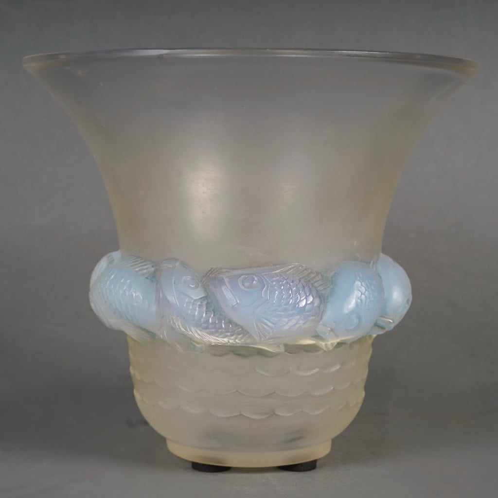 René Lalique (1860-1945) Vase « Piriac » opalescent 1930 | Biron 