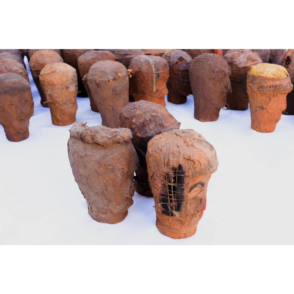 100 Têtes SANS Visages de Gustave Akpéhou DJONDA | Biron 