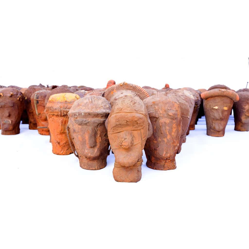 100 Têtes SANS Visages de Gustave Akpéhou DJONDA | Biron 