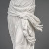 Élégante figure en biscuit, produite par la manufacture de Sèvres, représentant une Gitane dansant, épreuve signée de l’artiste Emile Guillemin, Début du XXe siècle 1902. | Biron 