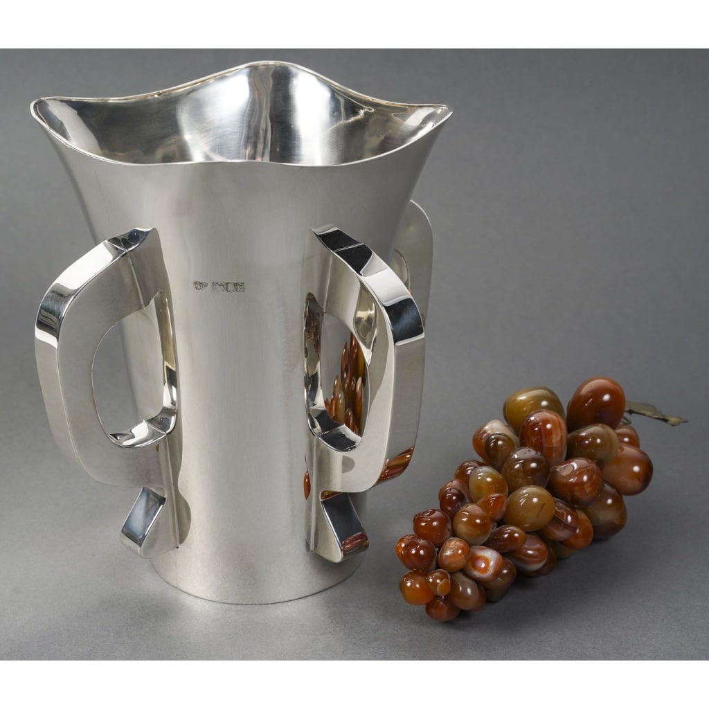 Orfèvre G & S. Ltd – VASE MODERNiSTE EN ARGENT MASSIF LONDRES 1916 | Biron 