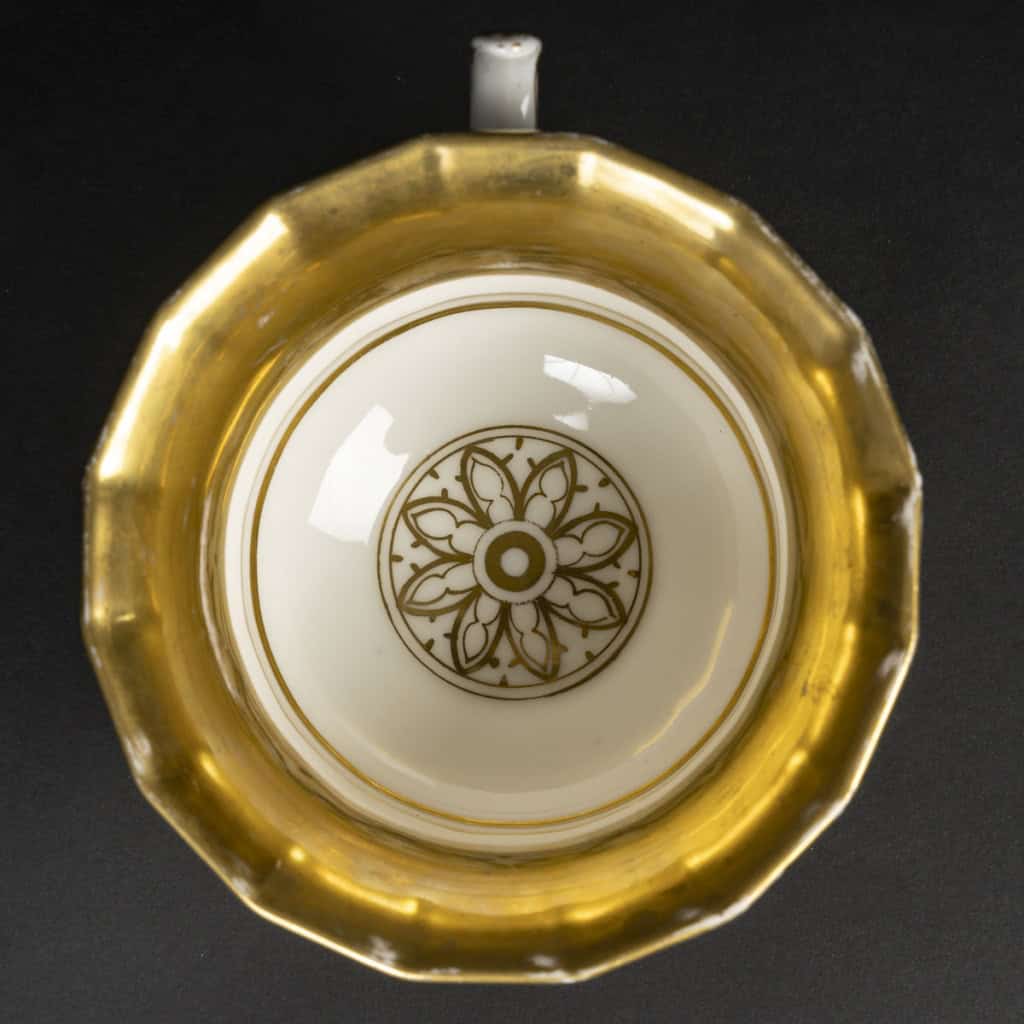 Tasse porcelaine de Paris, 1880 | Biron 