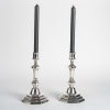 Paire de flambeaux en bronze argenté au C Couronné et couronne comtale époque Louis XV | Biron 