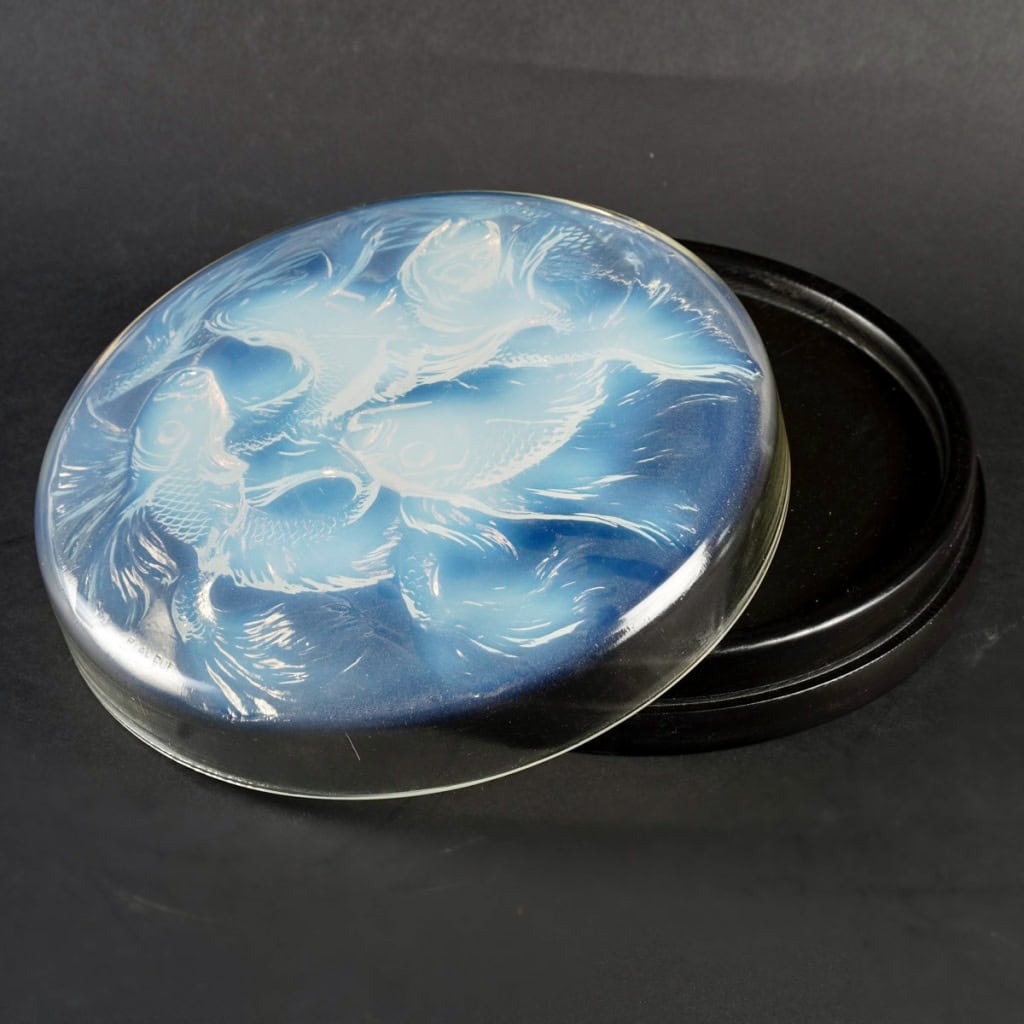 Boîte « Cyprins » verre opalescent de René LALIQUE | Biron 