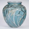 Vase « Sauterelles » verre blanc patiné bleu et vert de René LALIQUE | Biron 