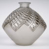 Vase « Montargis » verre blanc patiné gris de René LALIQUE | Biron 