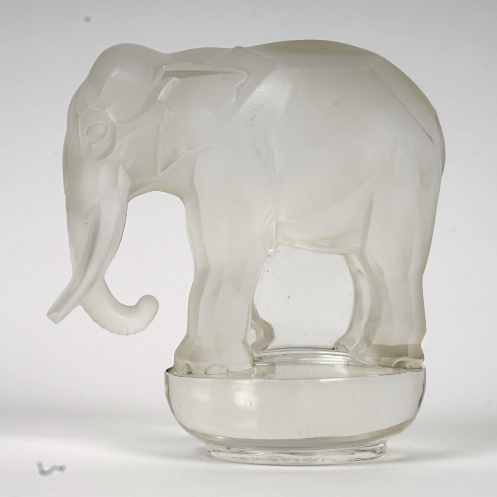 Presse-Papiers « Toby » verre blanc de René LALIQUE | Biron 