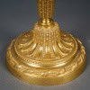 Paire de flambeaux d’époque Louis XVI en bronze ciselé et doré montés en lampes vers 1780 | Biron 