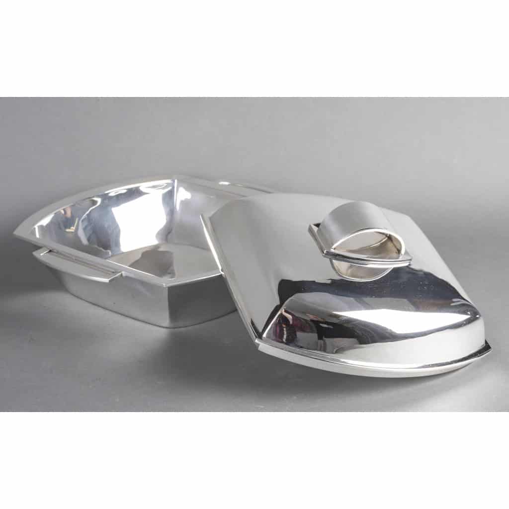 CHRISTOFLE – SOUPIERE MODERNISTE SUR SON PLATEAU EN ARGENT MASSIF ART DECO | Biron 