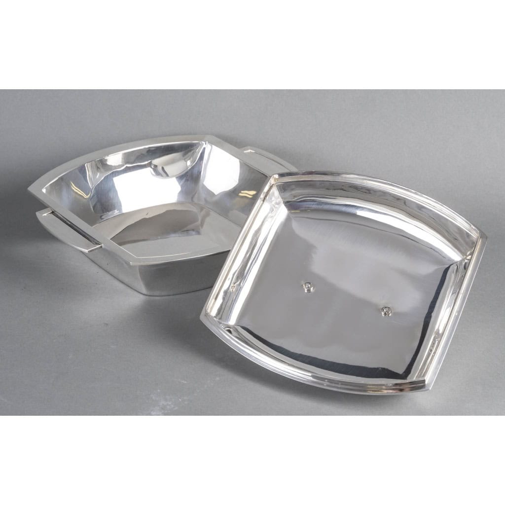 CHRISTOFLE – SOUPIERE MODERNISTE SUR SON PLATEAU EN ARGENT MASSIF ART DECO | Biron 