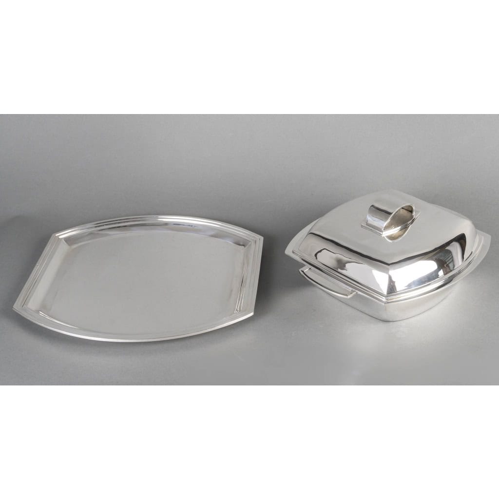CHRISTOFLE – SOUPIERE MODERNISTE SUR SON PLATEAU EN ARGENT MASSIF ART DECO | Biron 