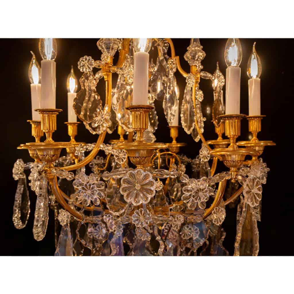 Maison Baguès Lustre de style Louis XVI en bronze doré et cristal taillé vers 1920 | Biron 