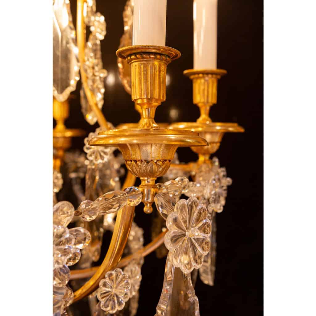 Maison Baguès Lustre de style Louis XVI en bronze doré et cristal taillé vers 1920 | Biron 