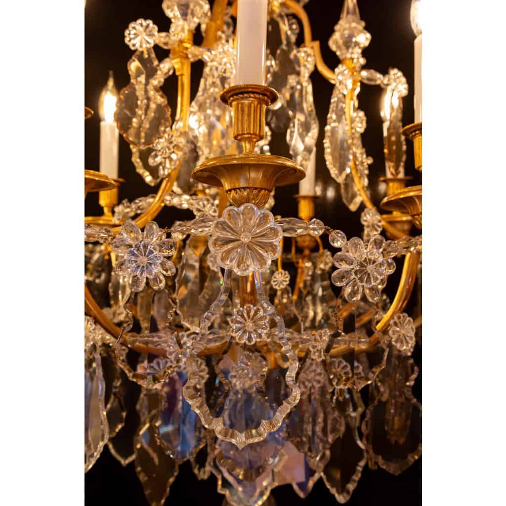 Maison Baguès Lustre de style Louis XVI en bronze doré et cristal taillé vers 1920 | Biron 