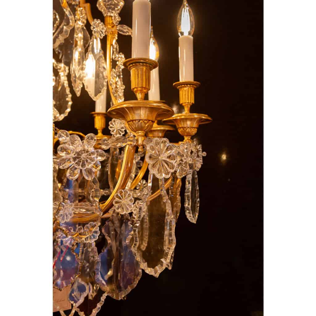 Maison Baguès Lustre de style Louis XVI en bronze doré et cristal taillé vers 1920 | Biron 