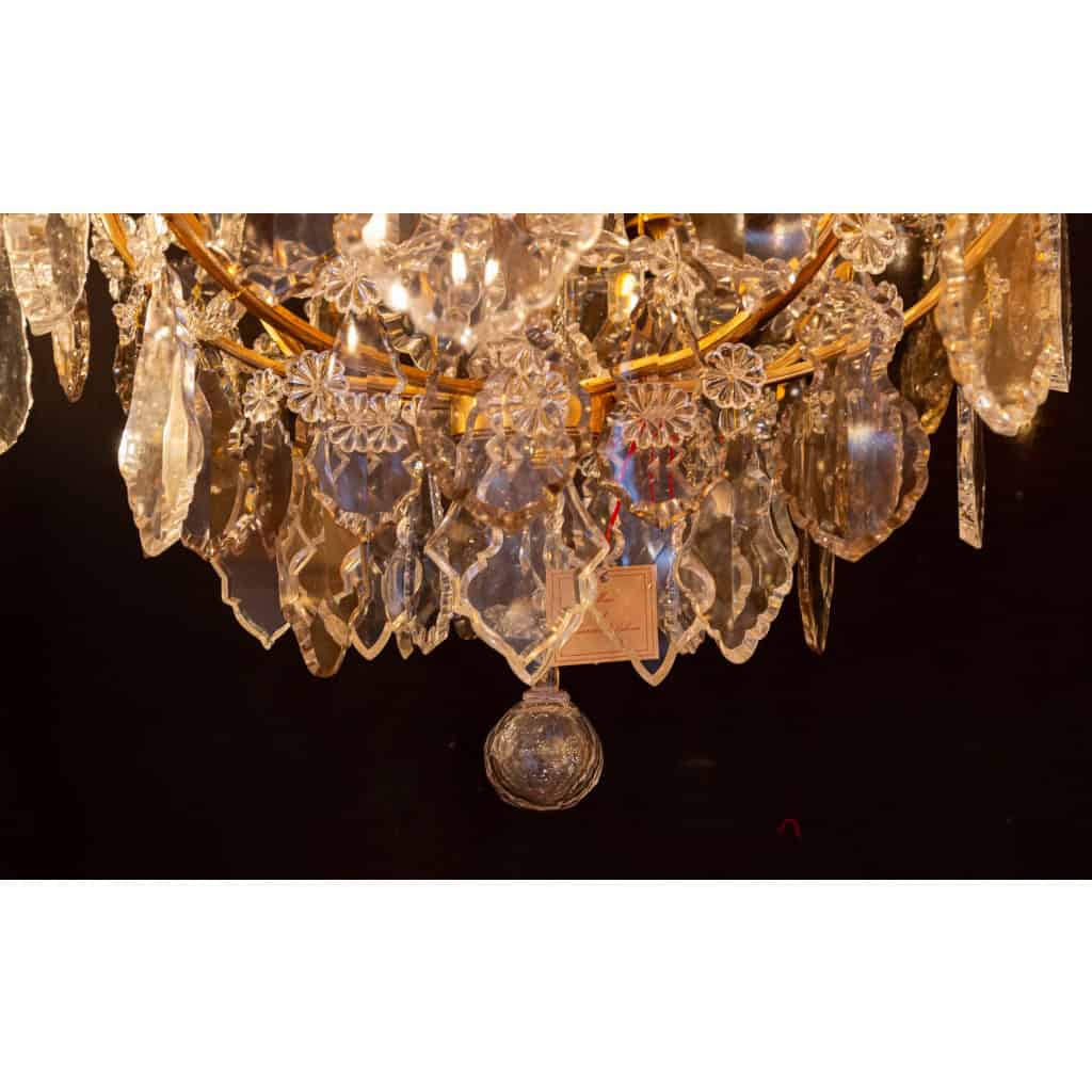 Maison Baguès Lustre de style Louis XVI en bronze doré et cristal taillé vers 1920 | Biron 