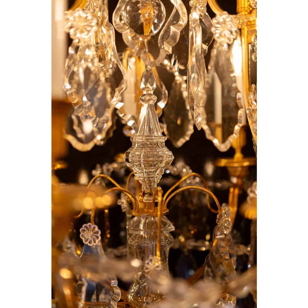 Maison Baguès Lustre de style Louis XVI en bronze doré et cristal taillé vers 1920 | Biron 