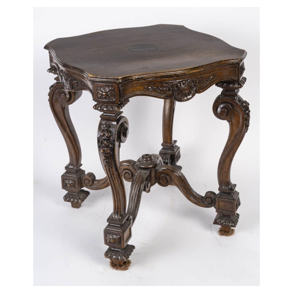 Présentoir en bois sculpté de style Louis XV, XIXème siècle. | Biron 