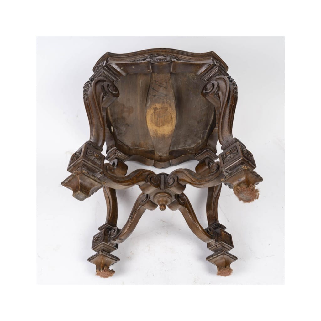 Présentoir en bois sculpté de style Louis XV, XIXème siècle. | Biron 