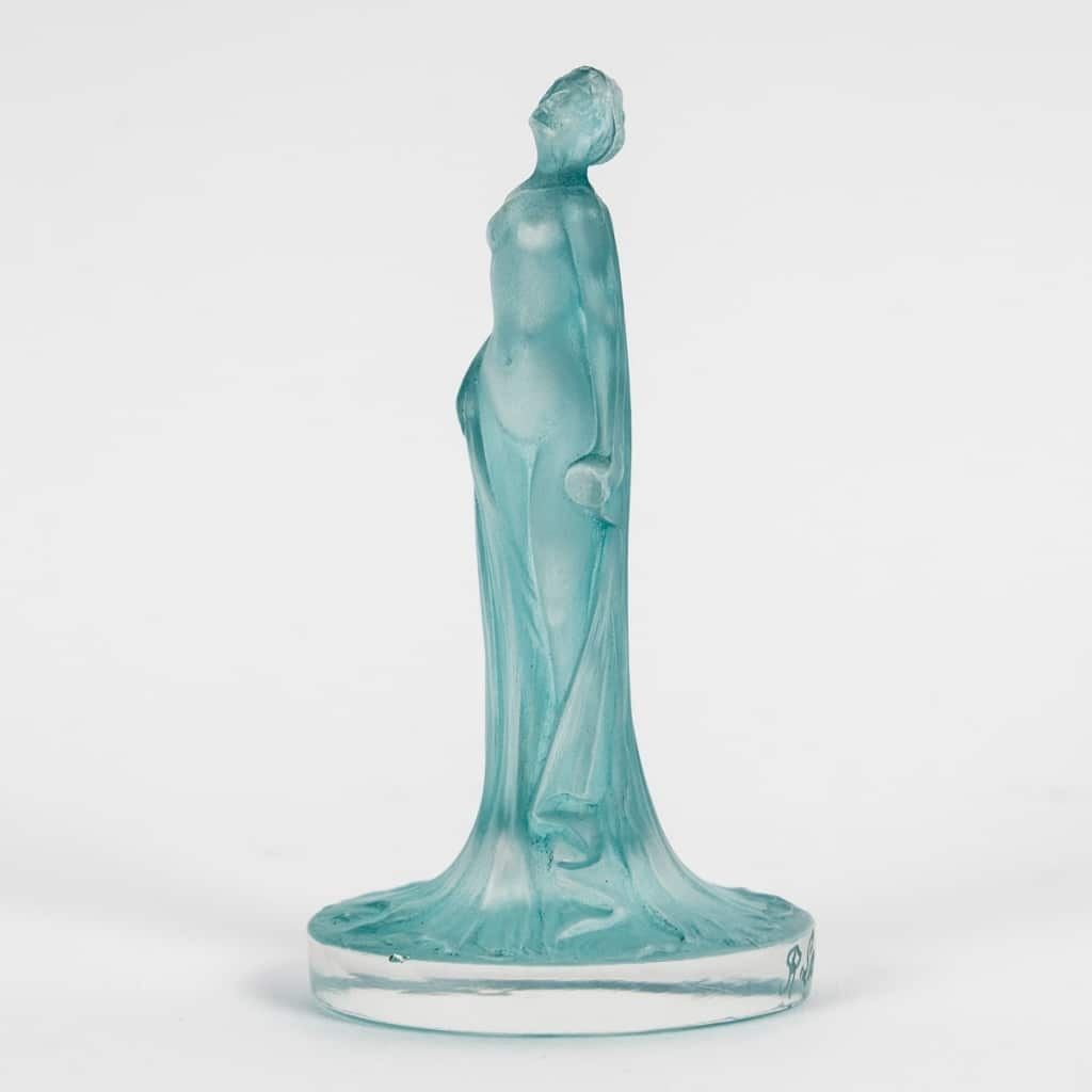 Stamp “Draped Statuette” in white glass with turquoise blue patina by René LALIQUE | Biron