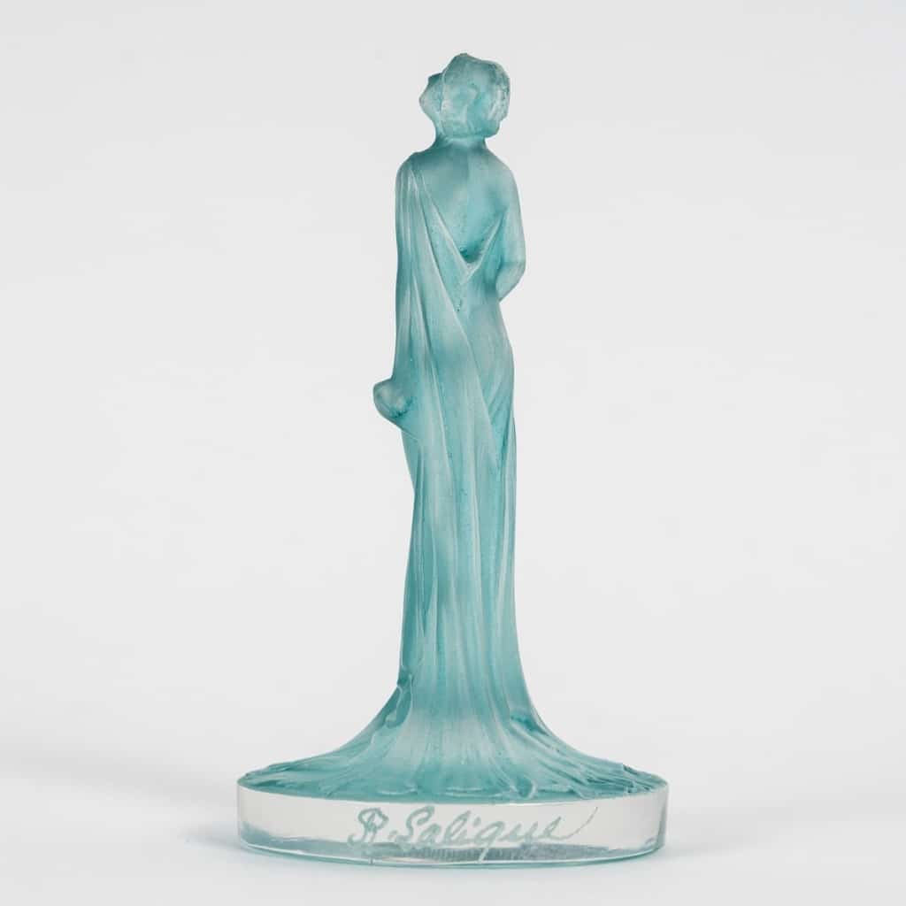 Stamp “Draped Statuette” in white glass with turquoise blue patina by René LALIQUE | Biron