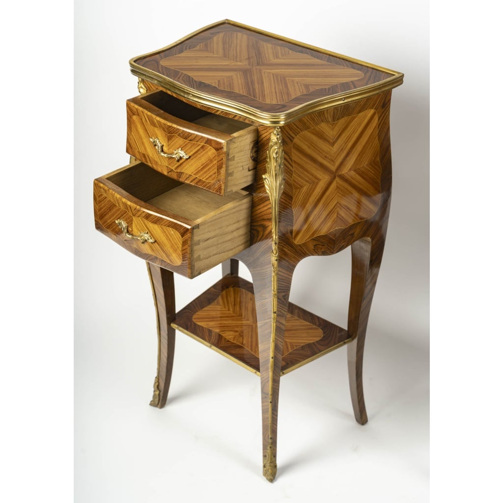 Une Paire de chevets de style Louis XV, Fin XIXème siècle | Biron 