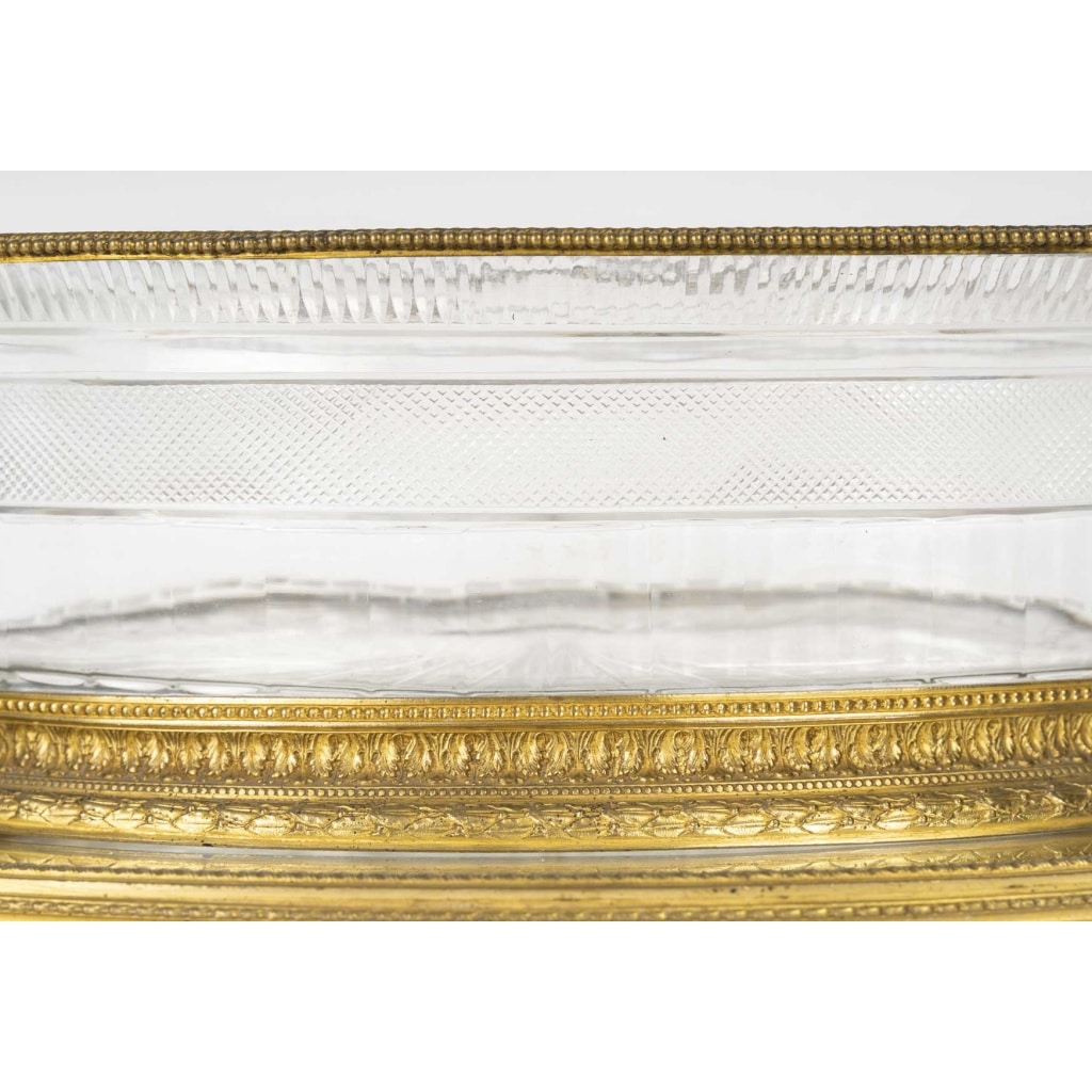 Un surtout de table en cristal taillé, fin XIXème siècle | Biron 
