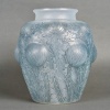 1926 René Lalique – Vase Domrémy Verre Opalescent Patiné Bleu | Biron 