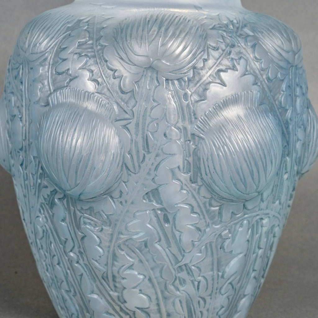 1926 René Lalique – Vase Domrémy Verre Opalescent Patiné Bleu | Biron 