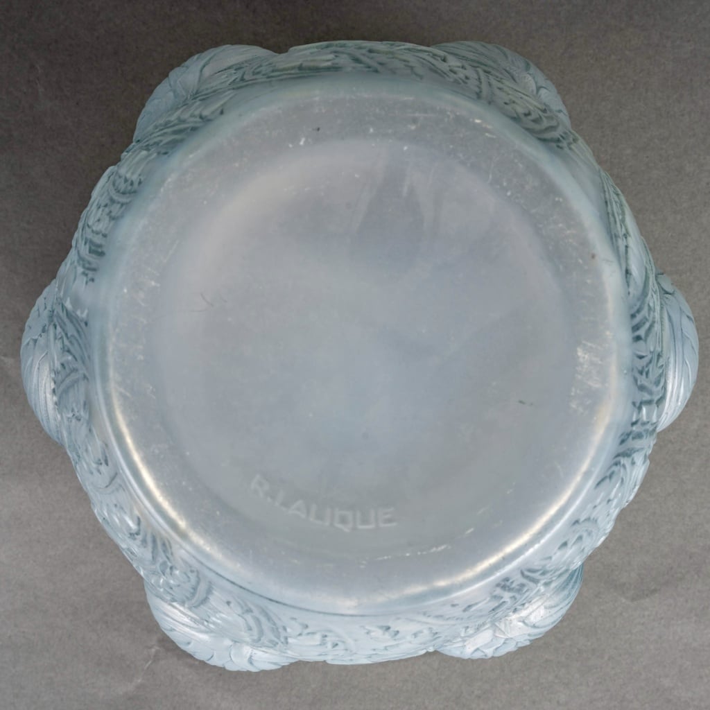1926 René Lalique – Vase Domrémy Verre Opalescent Patiné Bleu | Biron 