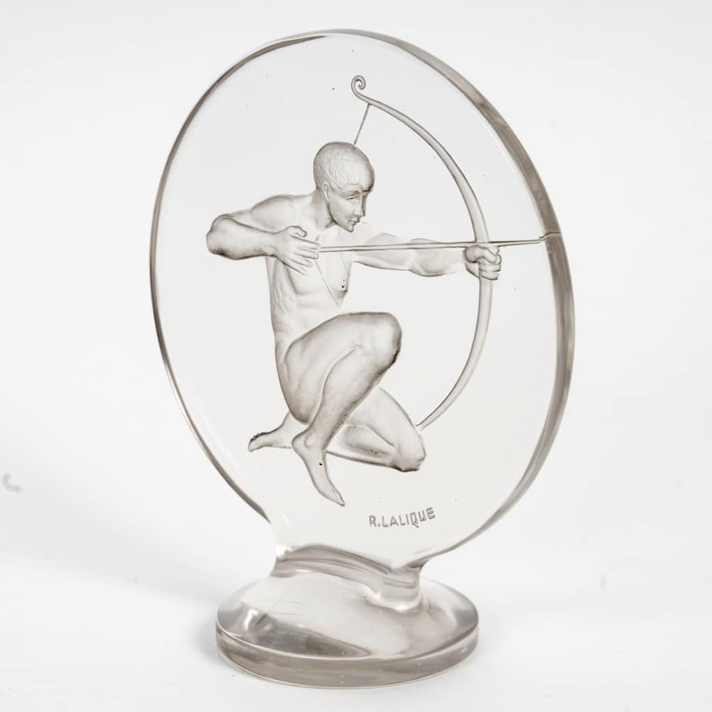 1926 René Lalique – Mascotte Automobile Archer Verre Blanc | Biron 